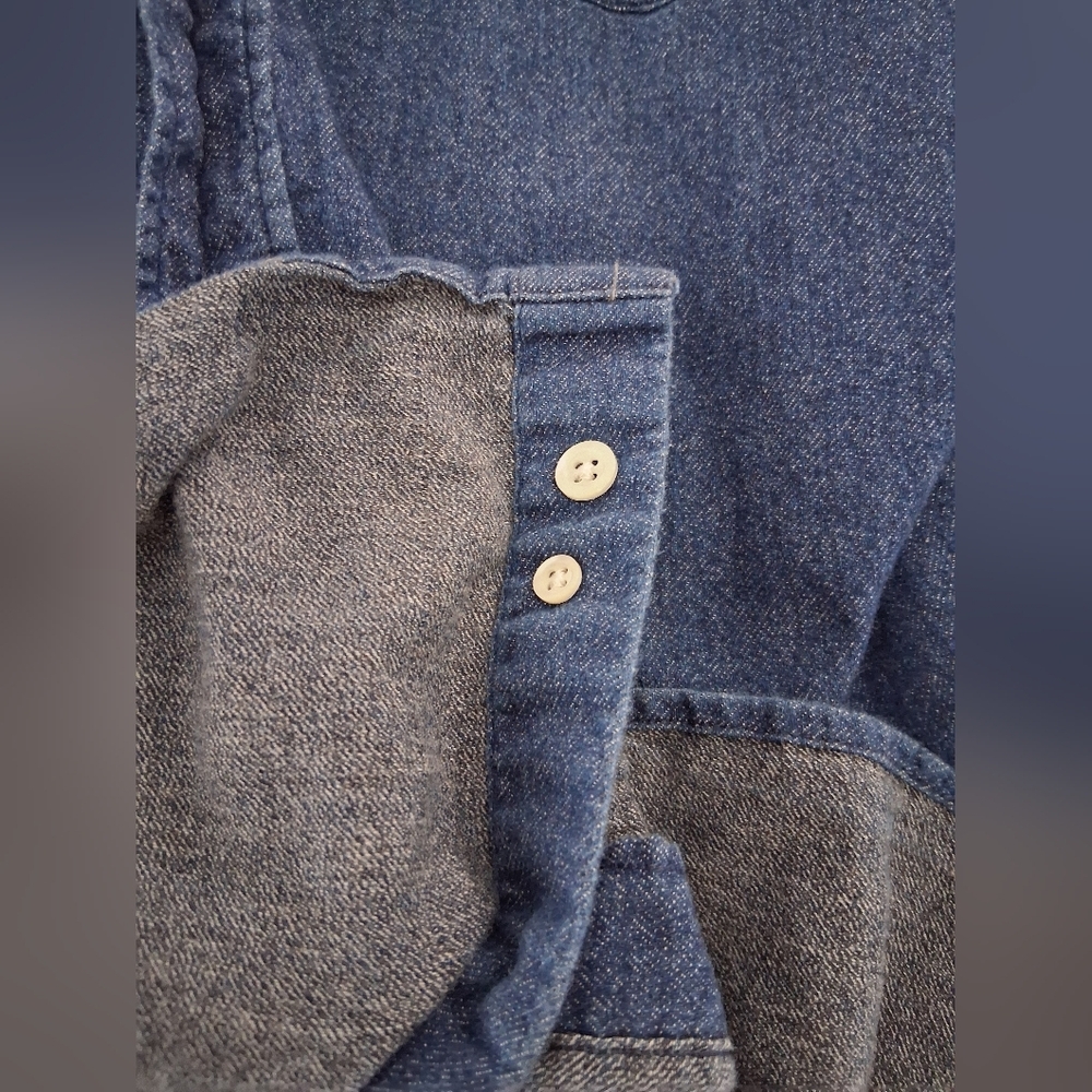 Ami Alexandre Mattiussi/ Blue Denim Button Up Shirt/ 100% Cotton/ Size US M - Picture 6 of 16